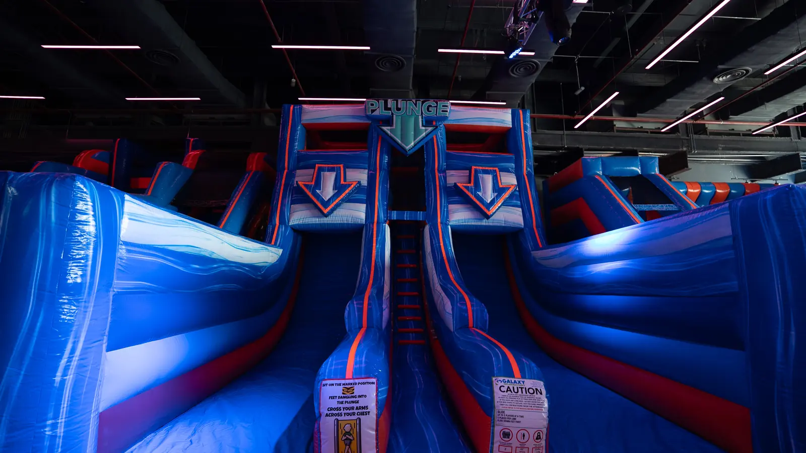 The Plunge, a twin-lane inflatable drop slide at Trampo Murouj in Kuwait